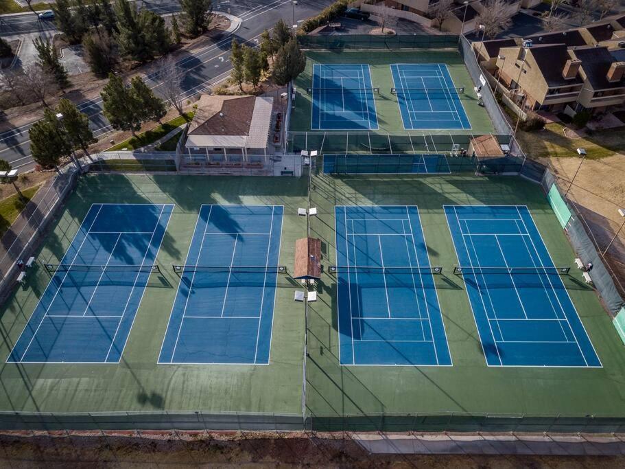 Villa 17 - 4 Bedroom! Year Round Heated Pool & Hot Tub! Games! Golf! Tennis! St. George Exterior foto